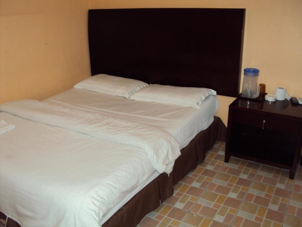 Kinabalu Borneo Hotel Kota Kinabalu Kamer foto
